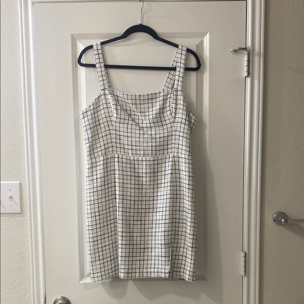 Abercrombie & Fitch Black and White Sleeveless Mini Sundress